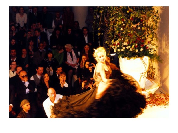 fashion-stage-sets-10-1024