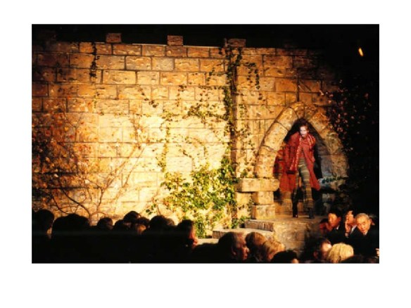 fashion-stage-sets-4-1024