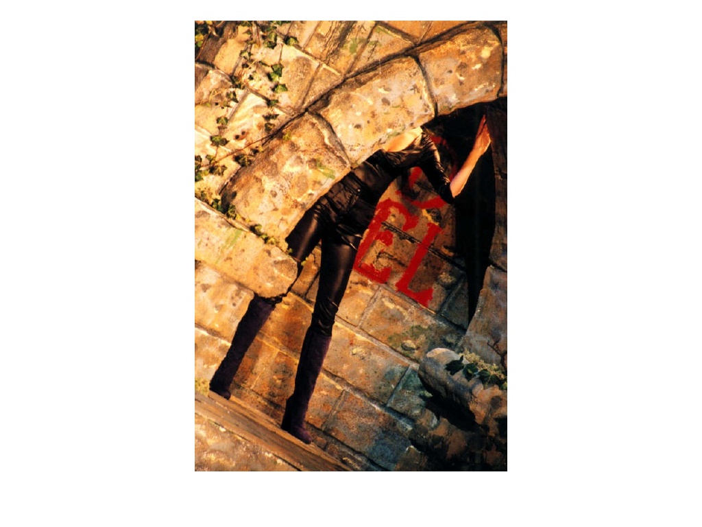 fashion-stage-sets-6-1024